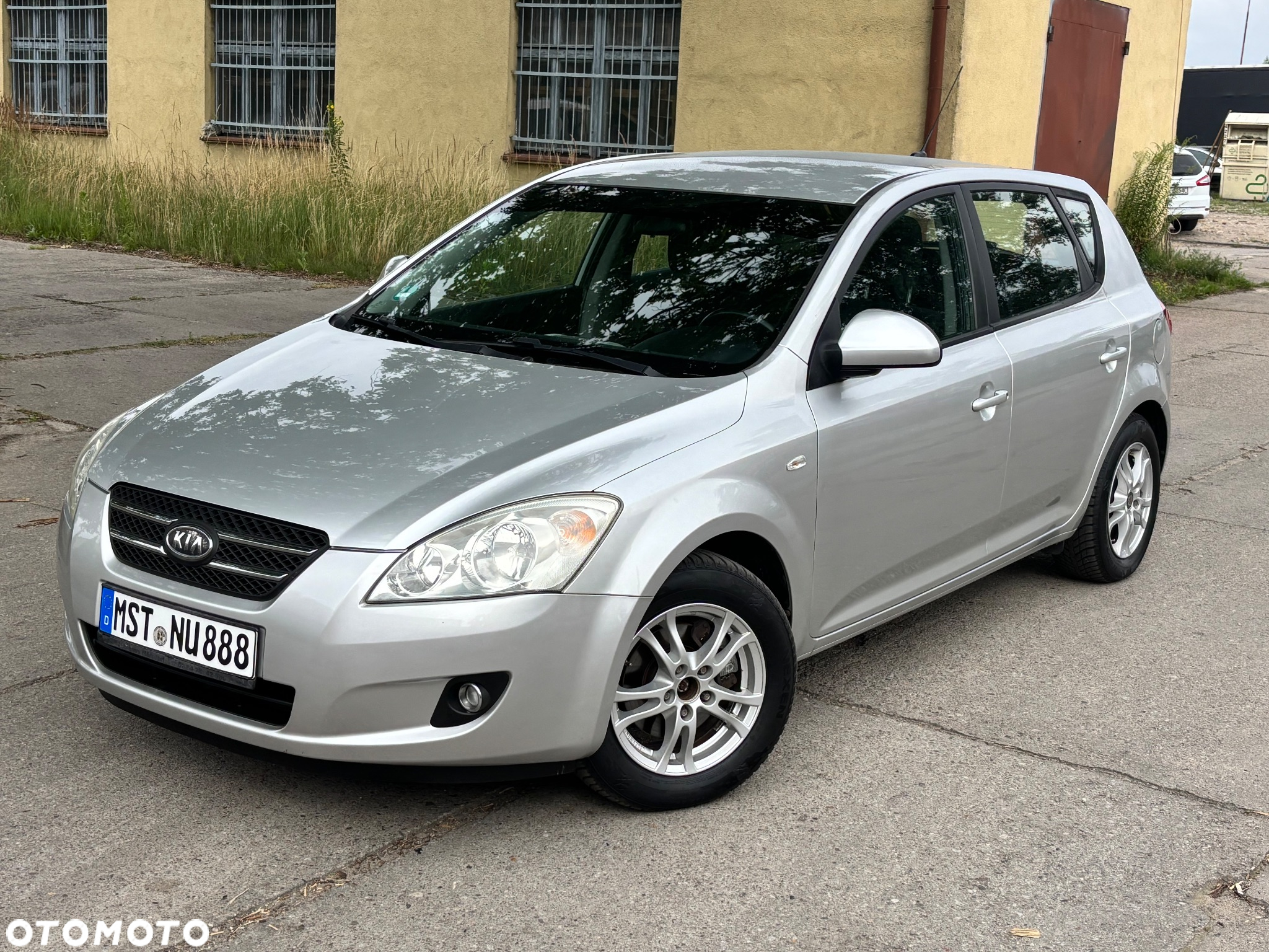 Kia Ceed 2.0 CVVT Spirit - 34
