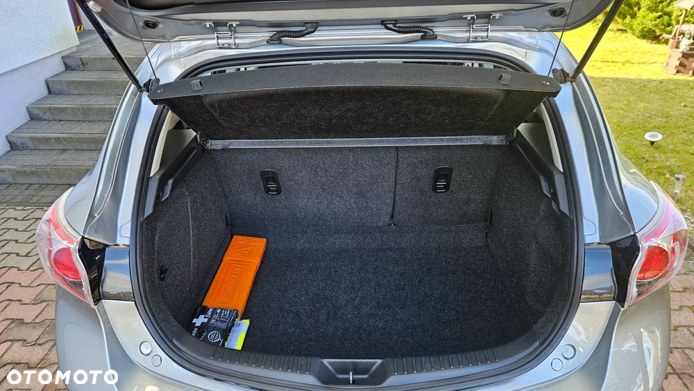Mazda 3 - 13