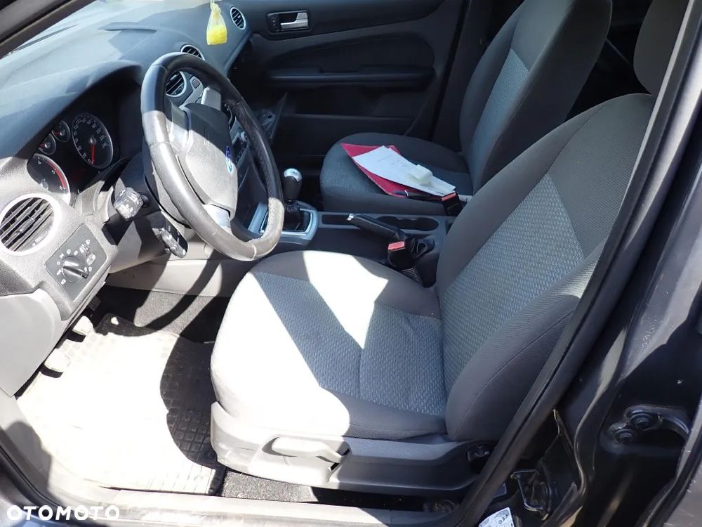 CZĘŚCI - Ford Focus II MK2 1,6 TDCI 80kW 109KM HB 5D lakier H4 2007r. INDEX - 9623 - 7