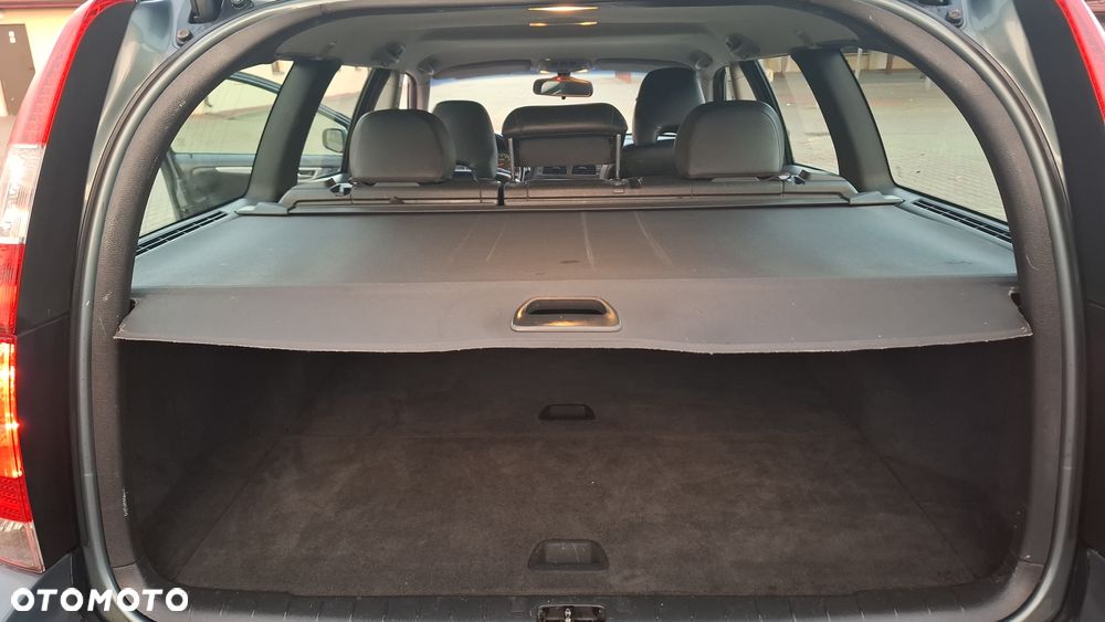 Volvo V70 2.4 Momentum - 5