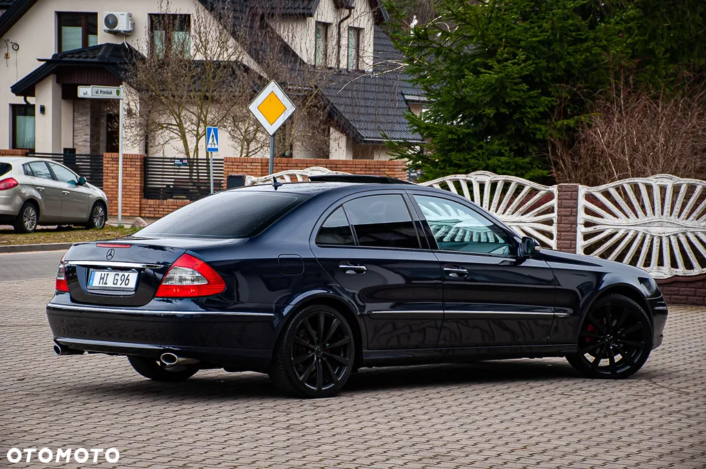 Mercedes-Benz Klasa E - 21