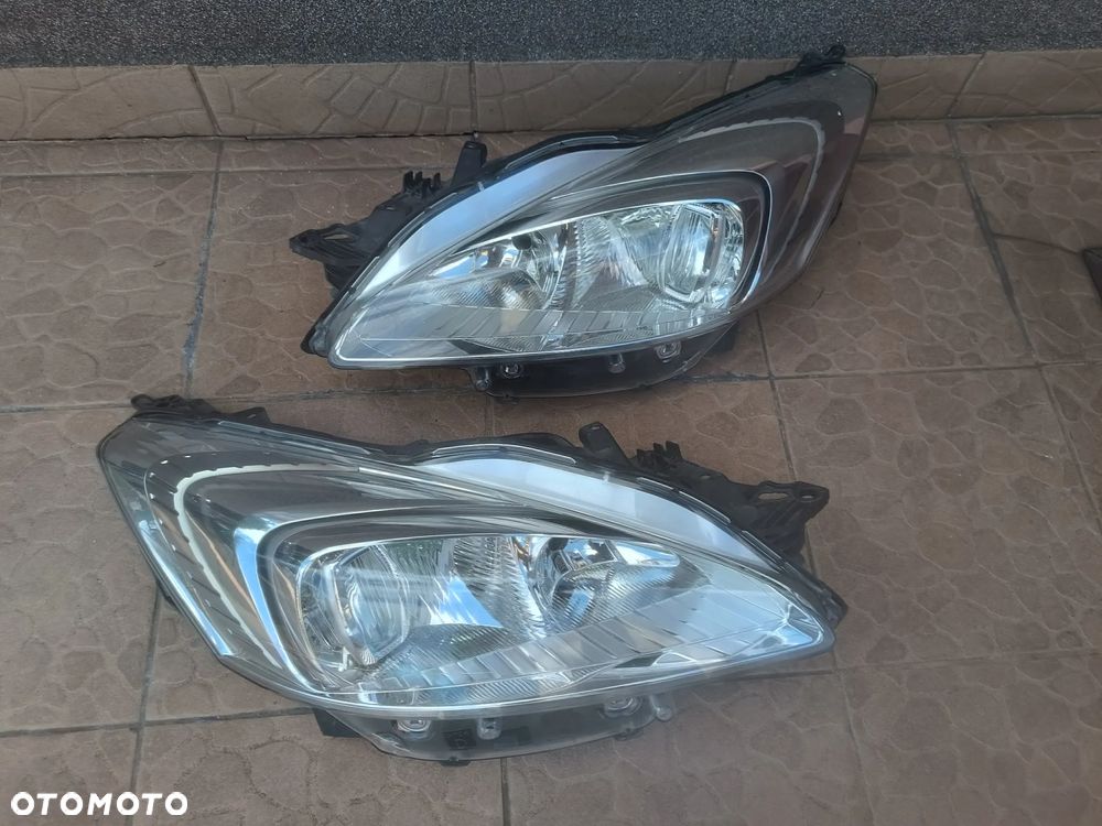 Peugeot 508 I 1 reflektory lampy przednie ANGIELSKIE komplet 2 sztuki Lewy + Prawy