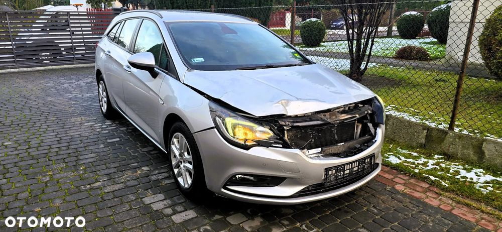 Opel Astra 1.6 CDTI Dynamic S&S - 8