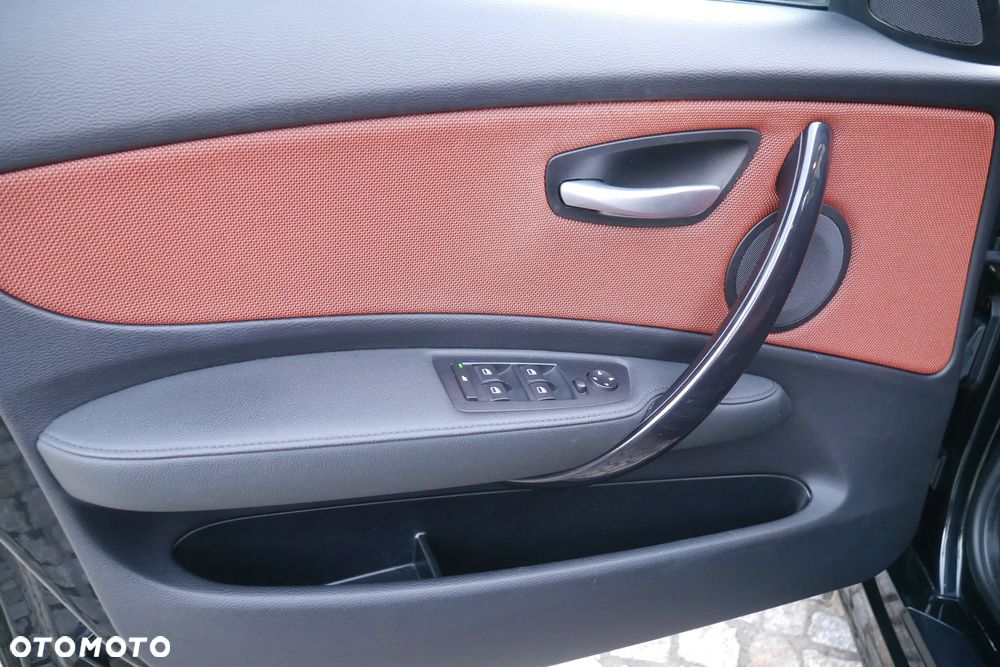 BMW Seria 1 118d - 18