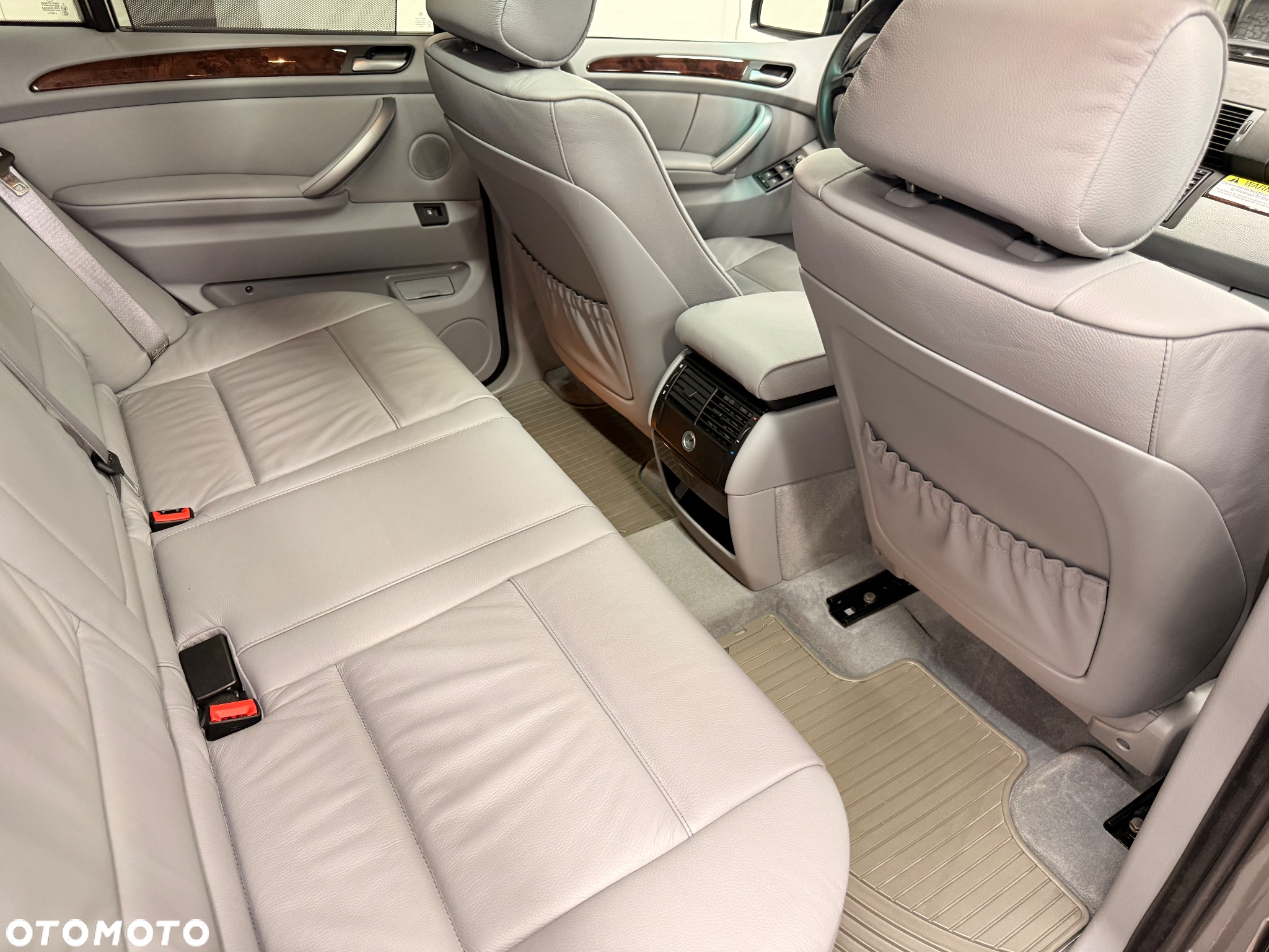 BMW X5 4.4i - 17
