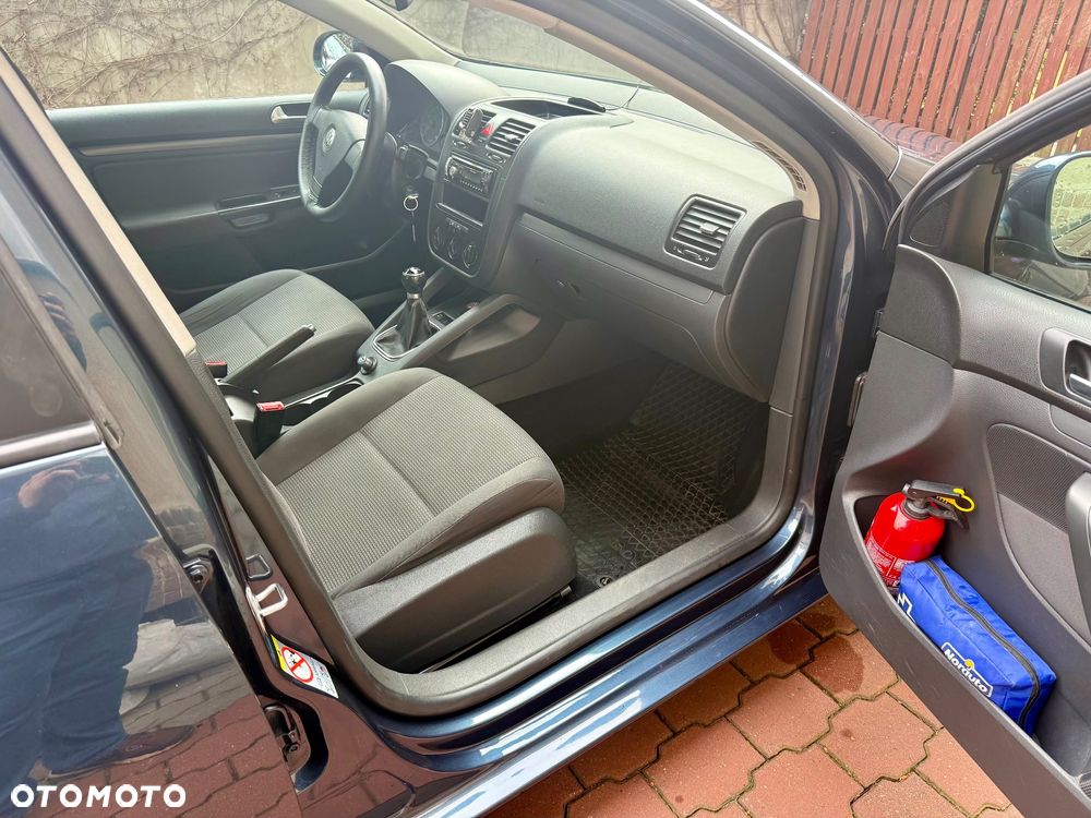 Volkswagen Jetta 1.6 Trendline - 5