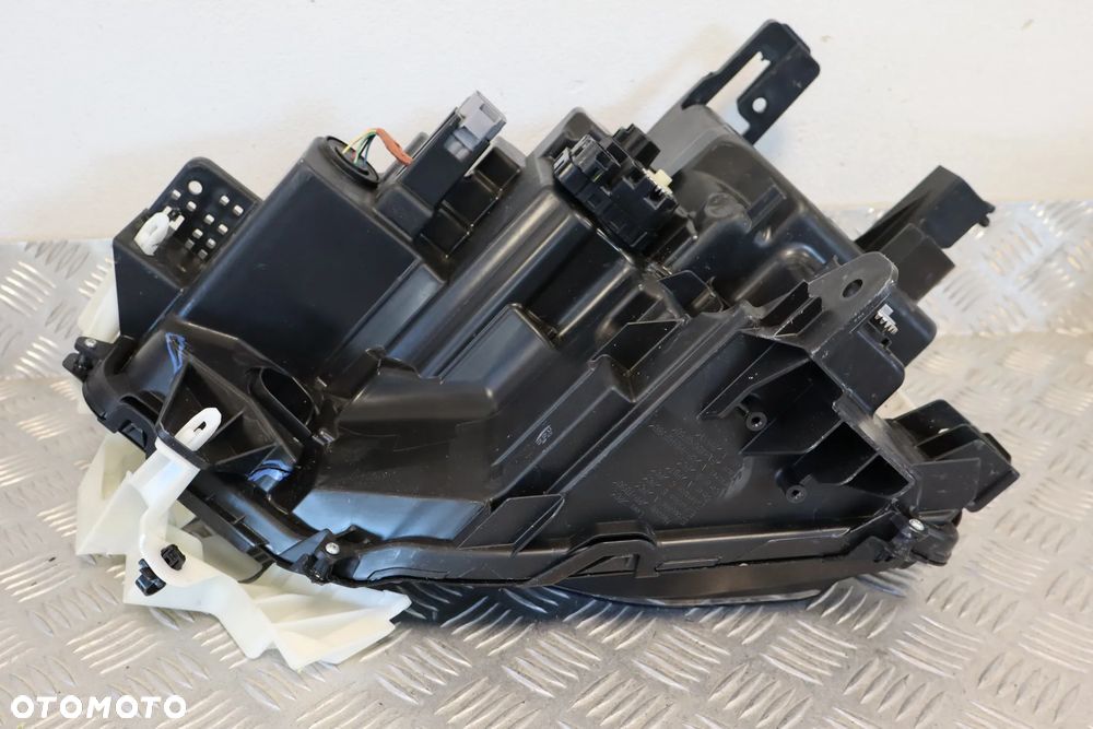 LAMPA PRZEDNIA PRZÓD PRAWA MITSUBISHI ECLIPSE CROSS LIFT FULL LED 2020- - 24