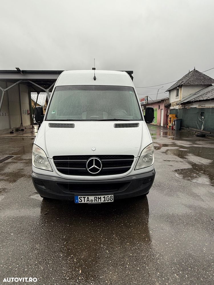 Mercedes-Benz Sprinter - 1