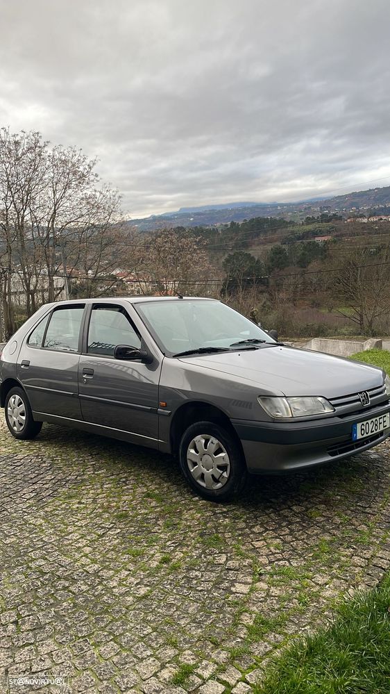 Peugeot 306 - 1