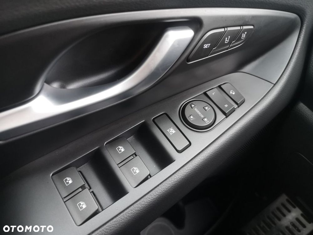 Hyundai i30 - 21