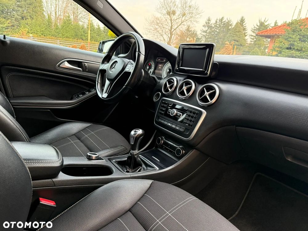 Mercedes-Benz Klasa A 180 d Activity Edition - 12