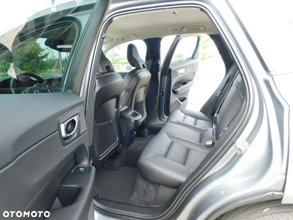 Volvo XC 60 T5 Inscription - 13