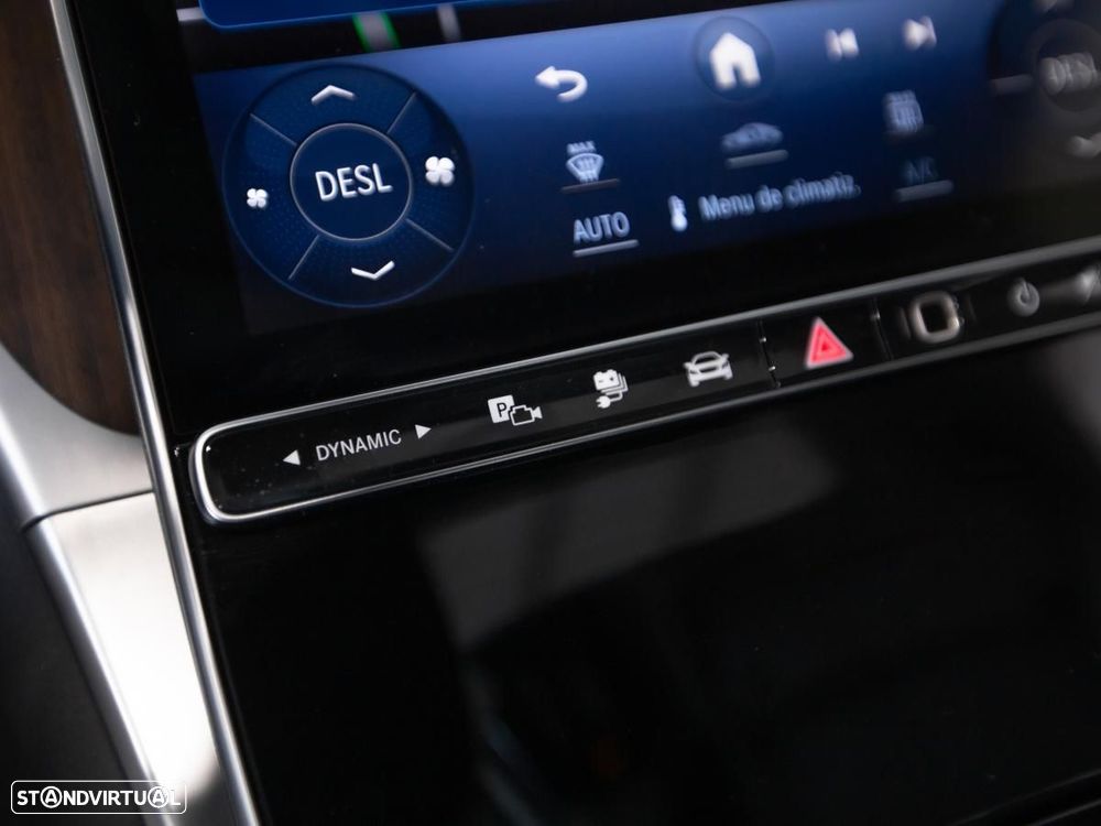 Mercedes-Benz GLC 300 e 4Matic 9G-TRONIC Edition Avantgarde - 31