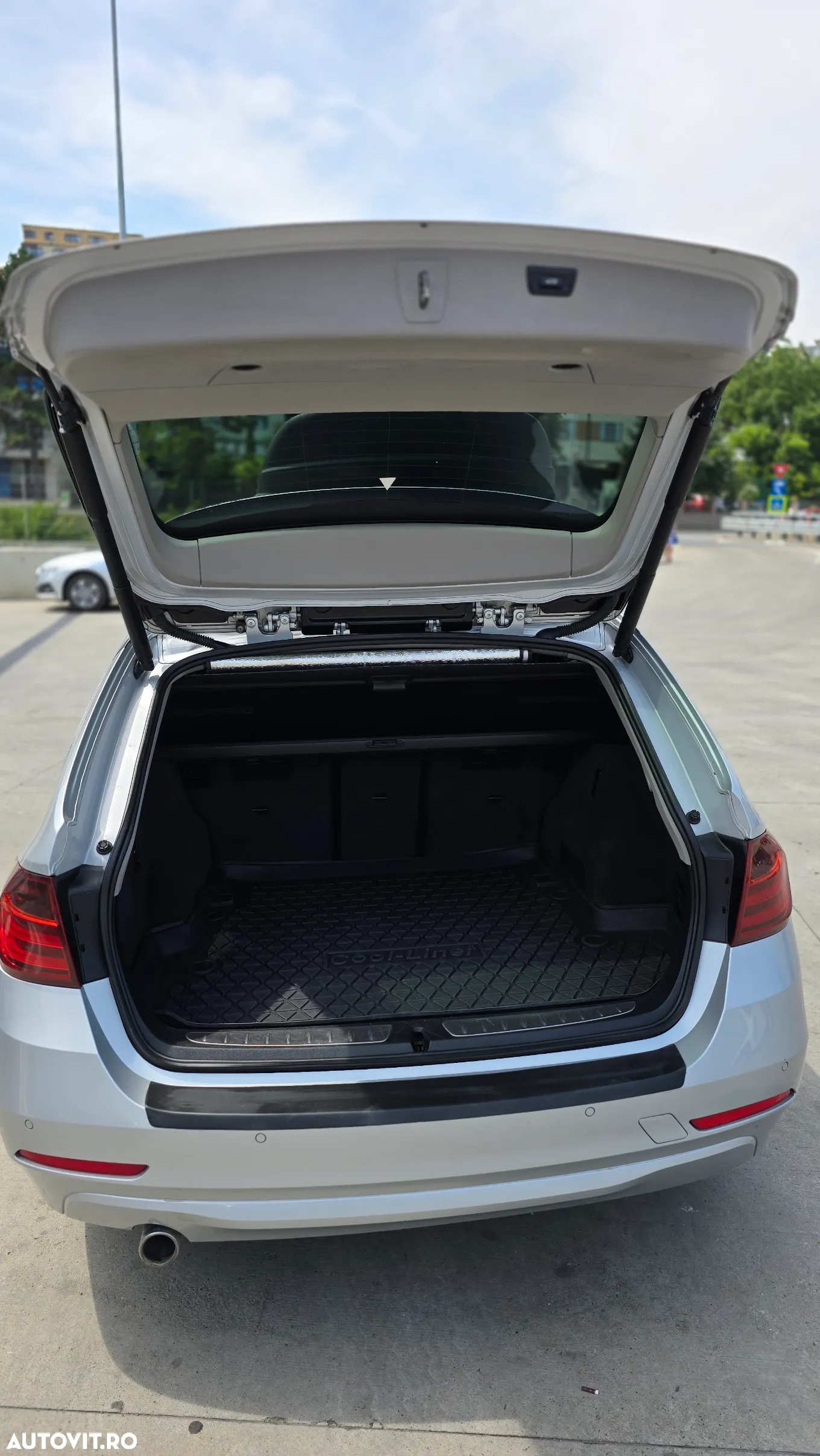 BMW Seria 3 320d Touring Aut. Efficient Dynamics Edition - 5