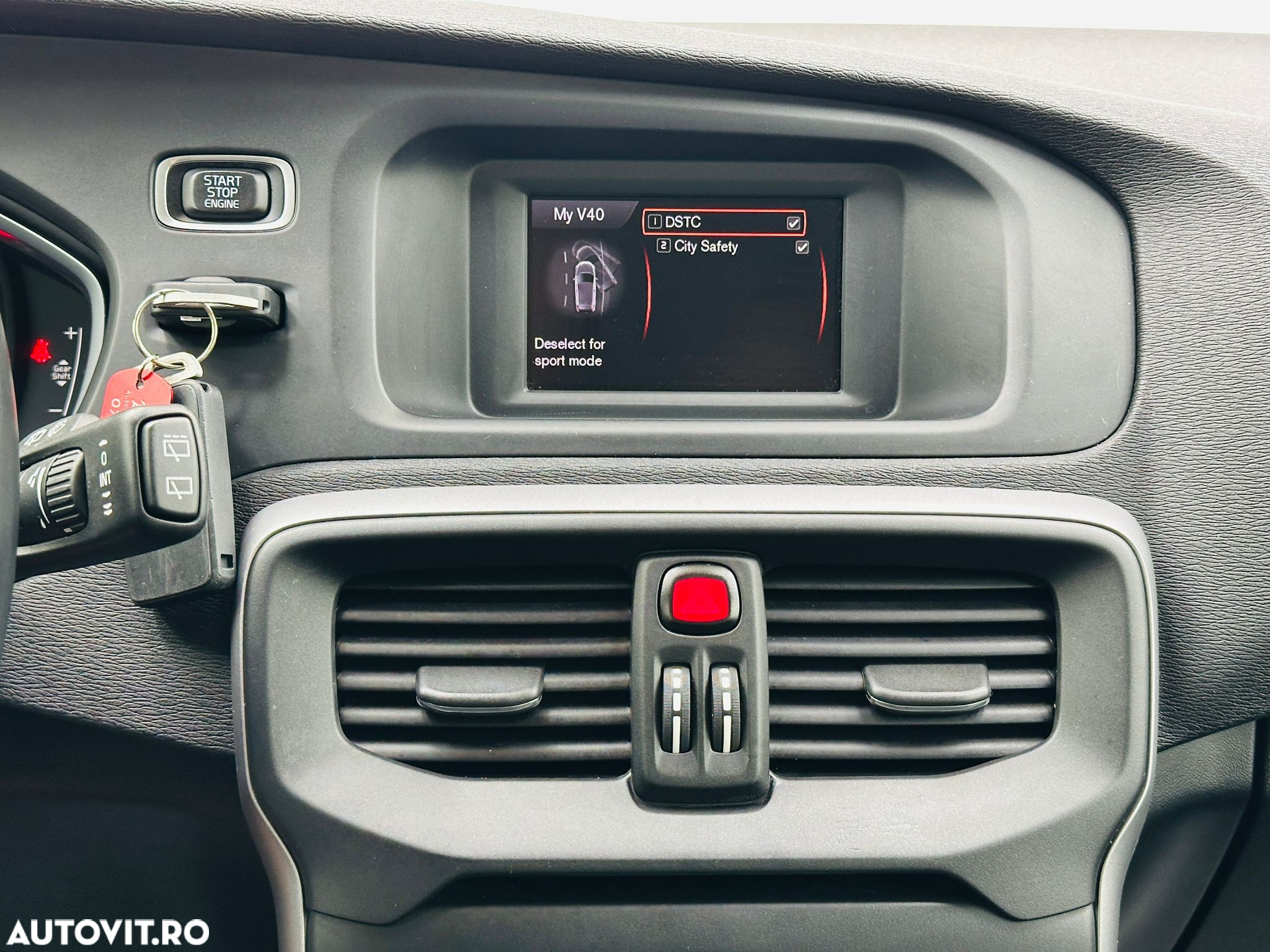 Volvo V40 - 30