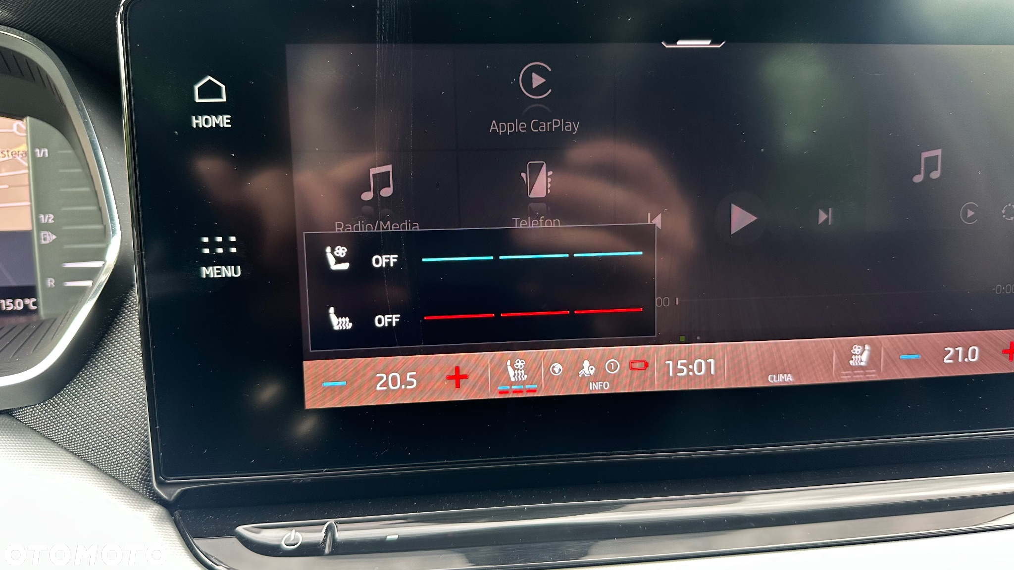 Skoda Octavia Combi 2.0 TDI DSG Exclusive Plus - 36