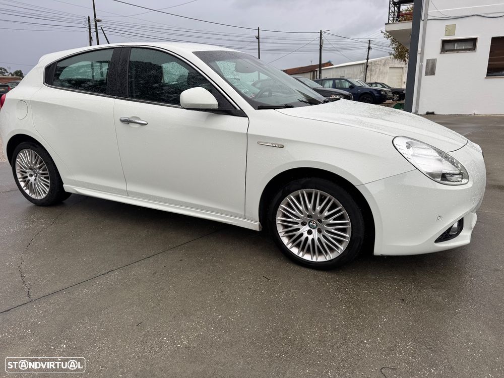 Alfa Romeo Giulietta 1.6 JTDm - 3