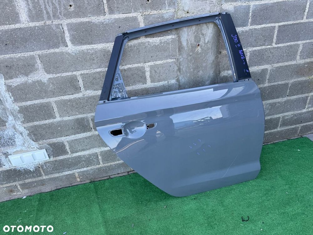 HYUNDAI I30 III 3 2018- DRZWI PRAWE TYLNE ORG D161 - 2