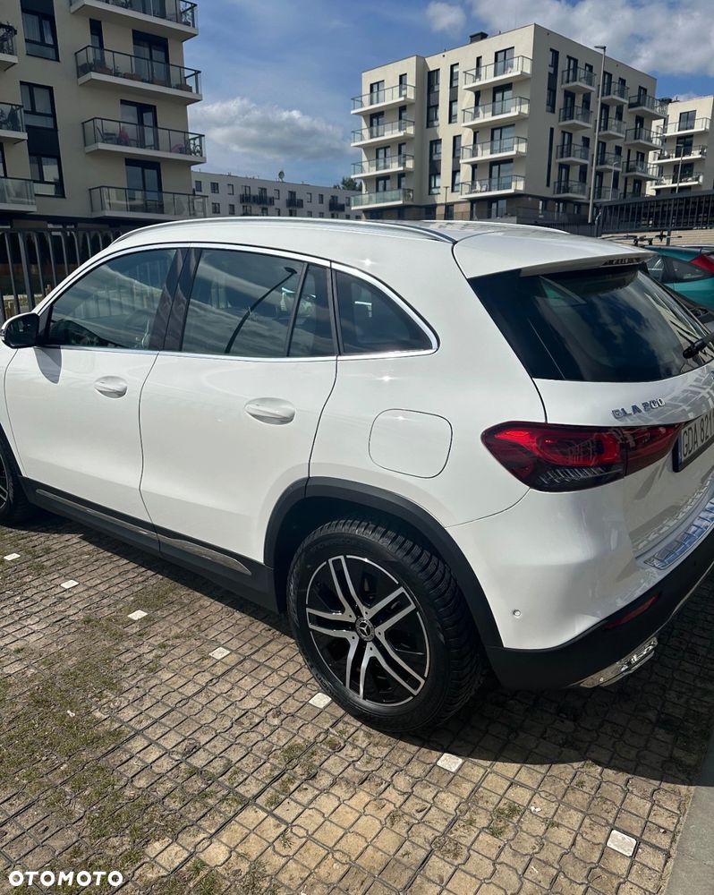 Mercedes-Benz GLA 200 Progressive - 3