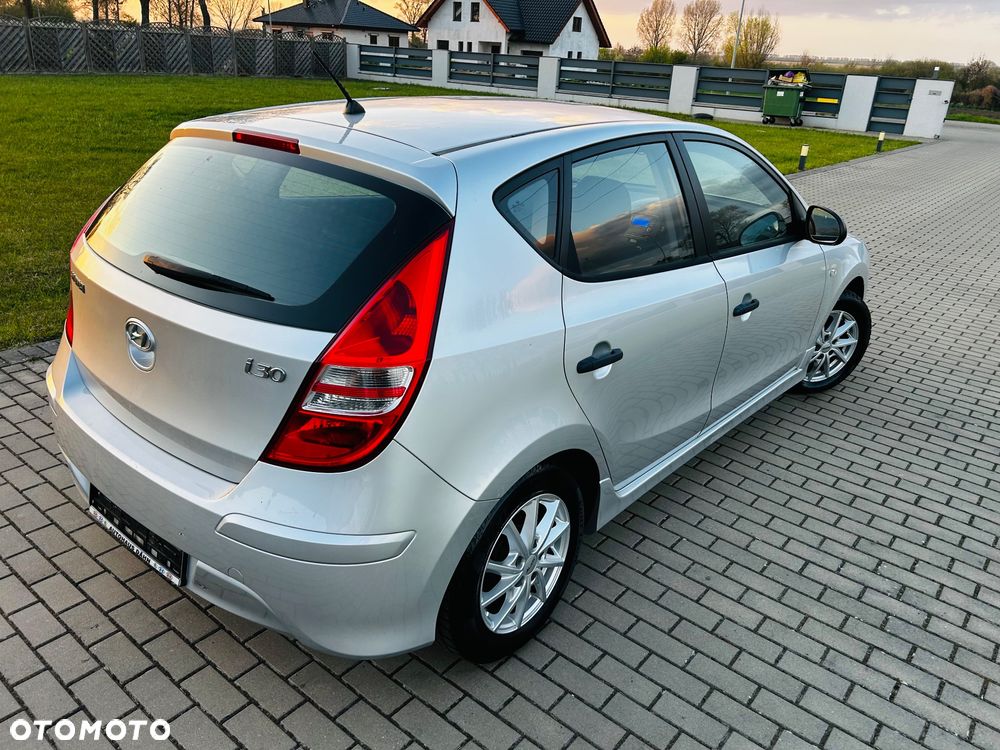Hyundai i30 1.4 Edition 20 - 8