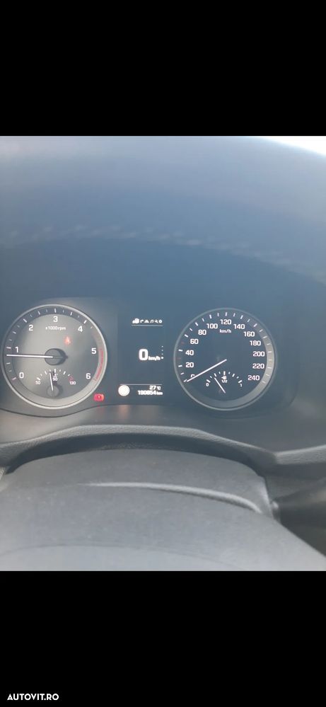 Hyundai Tucson 2.0 CRDI 4WD 6MT Luxury - 6