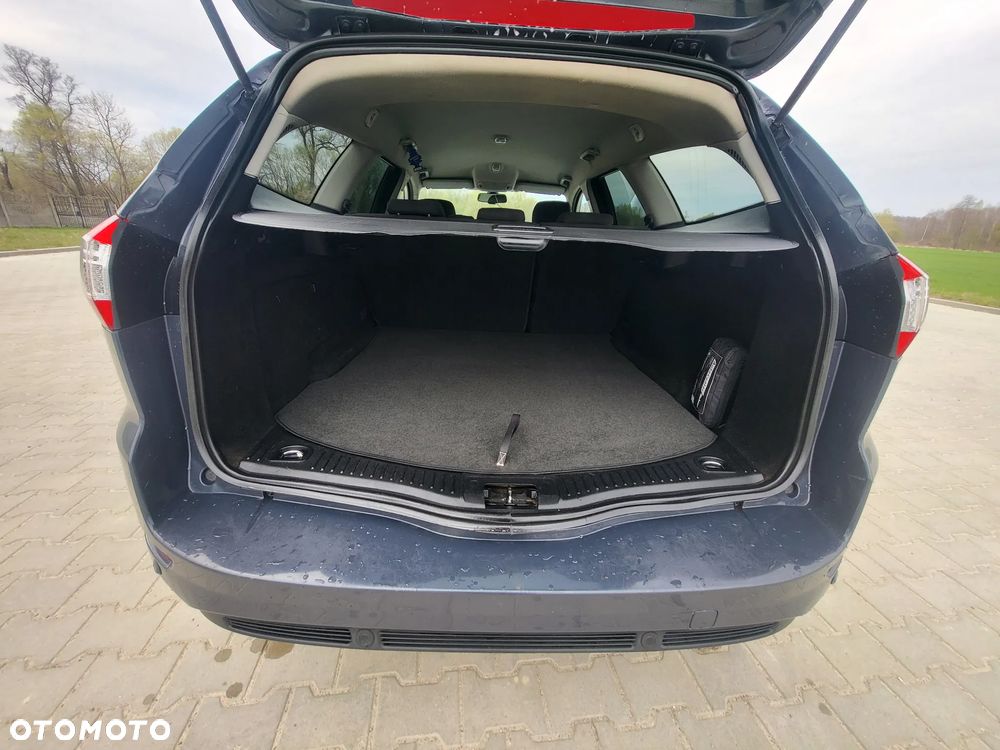 Ford Mondeo 2.0 TDCi Business Edition - 33