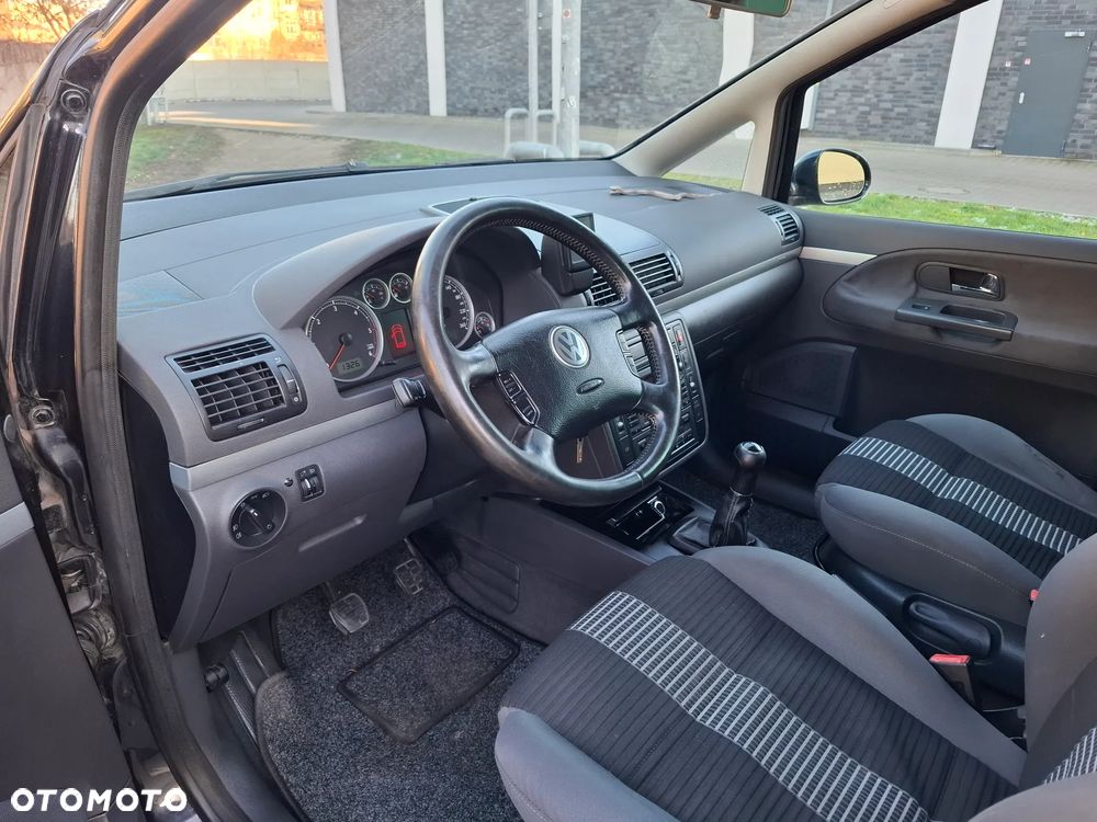 Volkswagen Sharan 2.0 TDI Comfortline - 14