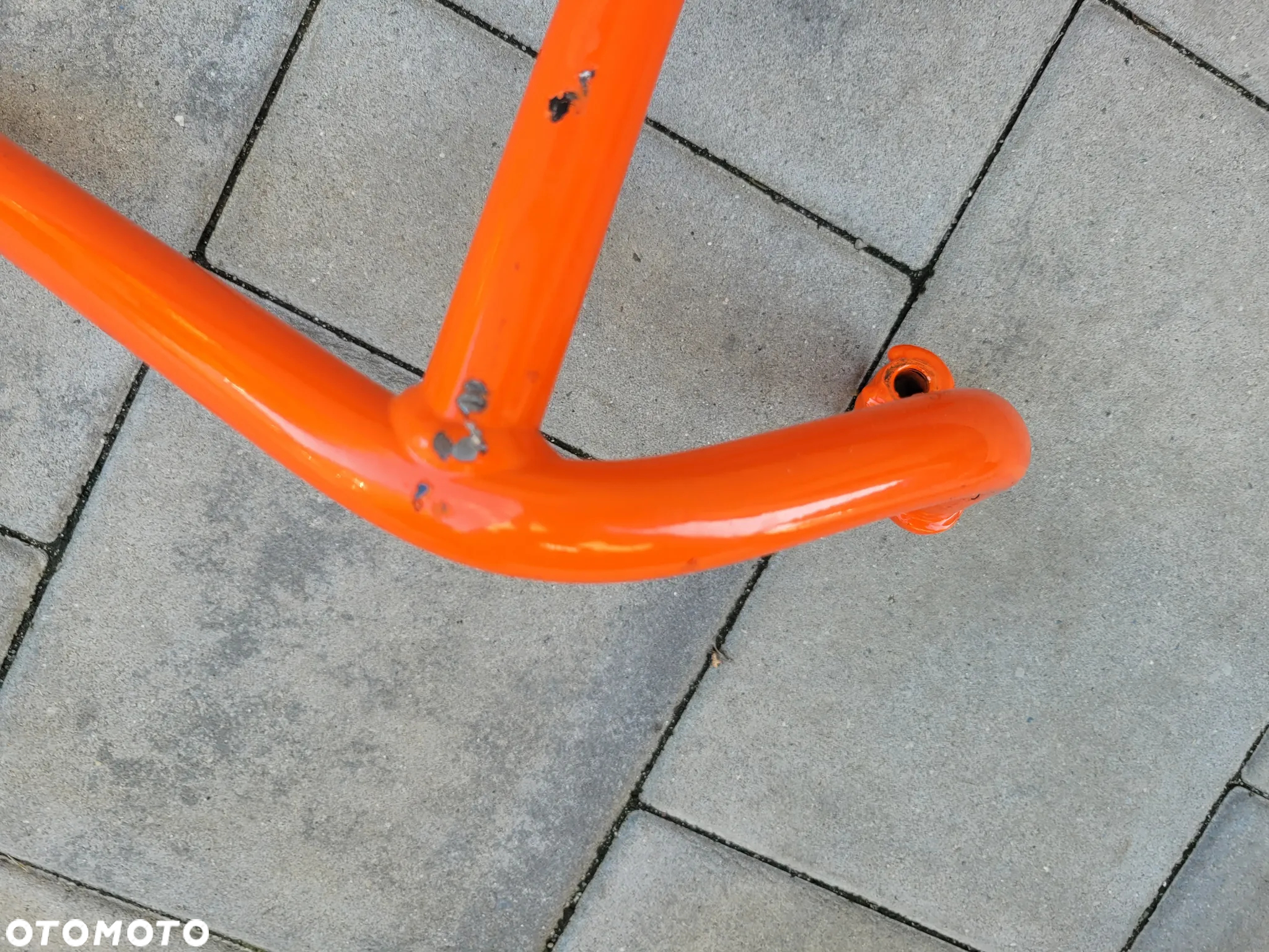 Gmol prawy KTM Duke 125 390 - 3