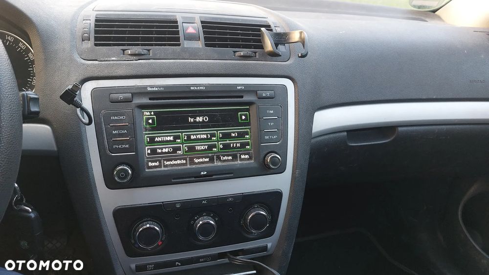 Skoda Octavia 1.6 Combi - 11