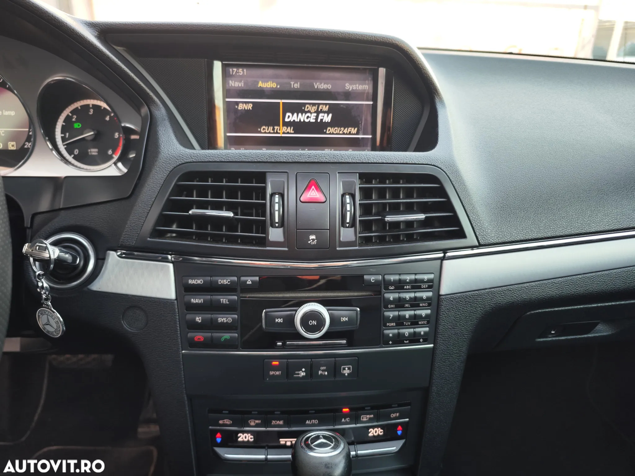 Mercedes-Benz E 350 CDI BlueEfficiency - 20