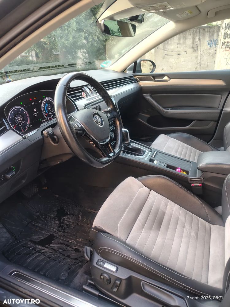 Volkswagen Passat Variant 2.0 TSI DSG 4Motion Highline - 6