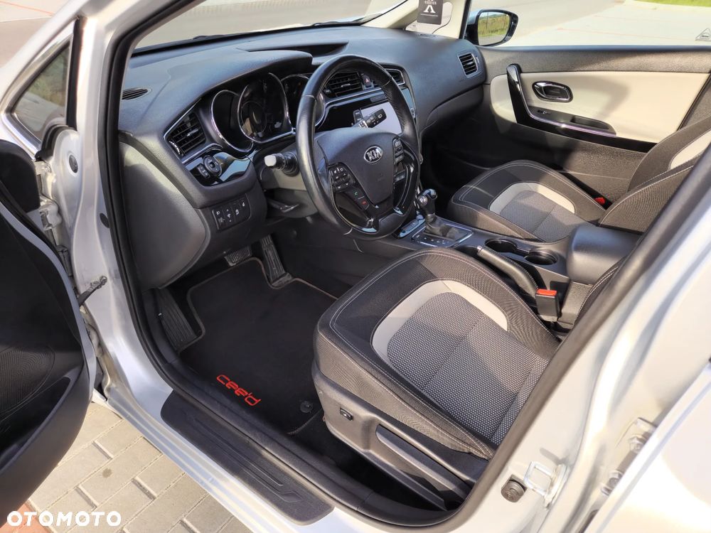 Kia Ceed Cee'd 1.6 CRDi L Business Line DCT - 18