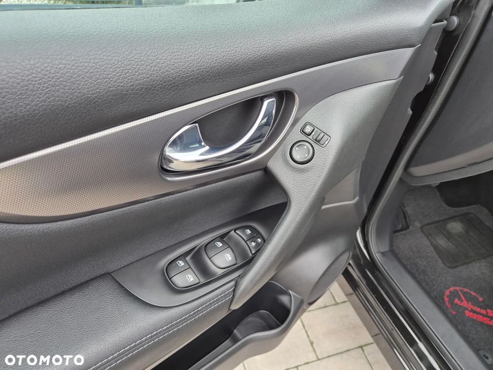 Nissan Qashqai 1.3 DIG-T N-CONNECTA - 12