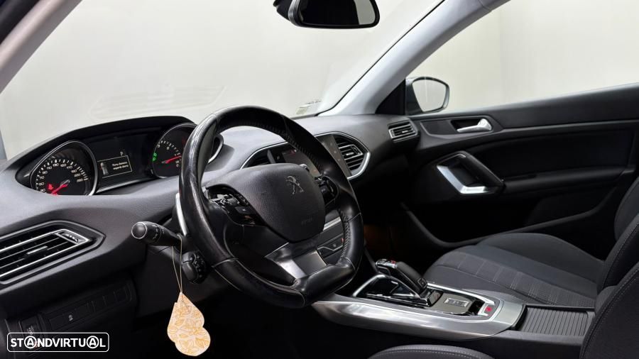 Peugeot 308 1.5 BlueHDi Allure Pack EAT8 - 9