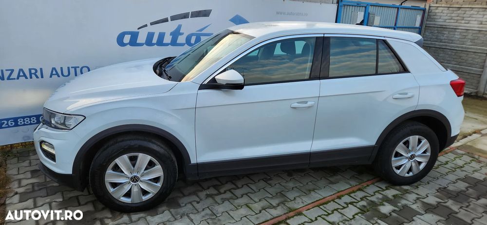 Volkswagen T-Roc - 8