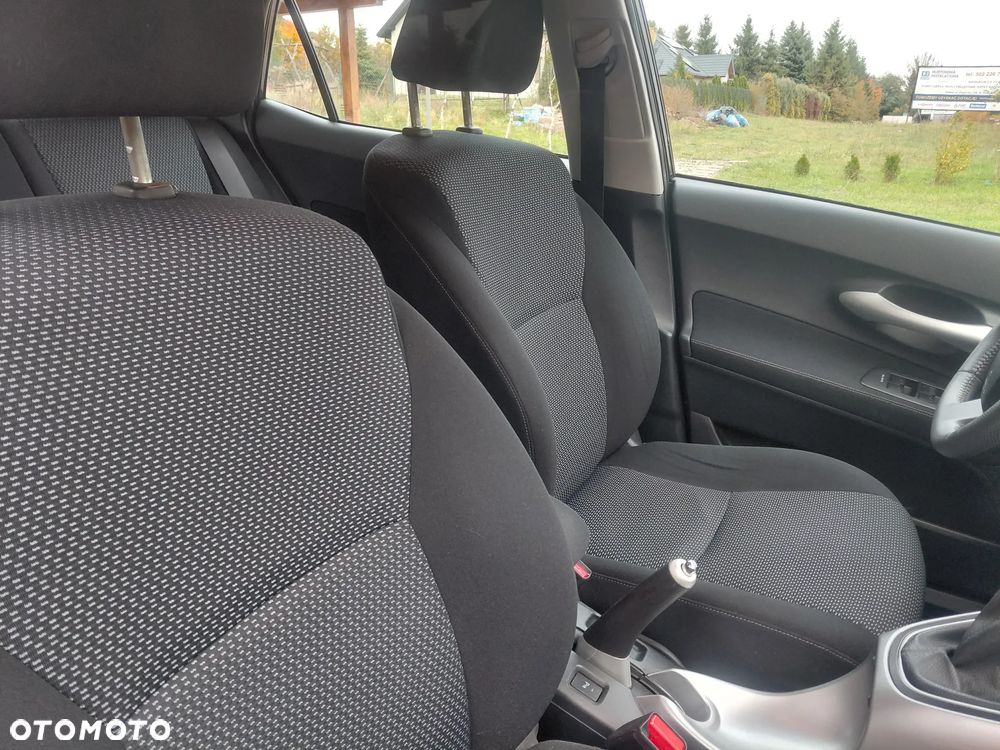 Toyota Auris 1.33 Dual-VVT-i Comfort - 15