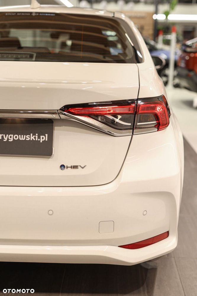 Toyota Corolla 1.8 Hybrid Comfort - 32