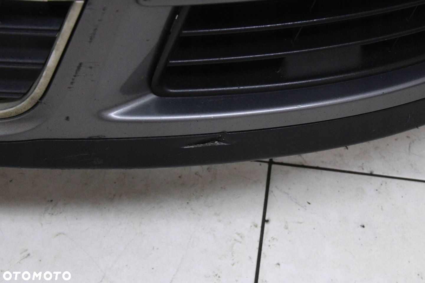 VW PASSAT B6 2005R- ZDERZAK PRZÓD PRZEDNI GRILL KOMPLET LA7T - KOD LAKIERU - 9