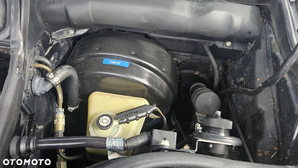 BMW Seria 7 750iL - 24