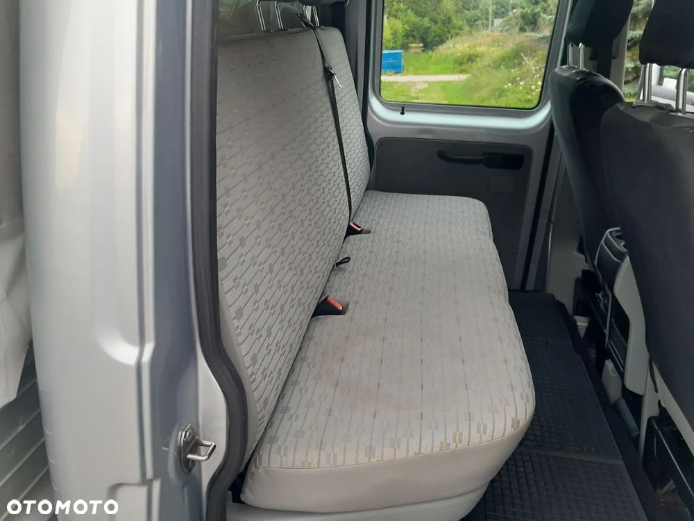 Volkswagen Transporter - 27