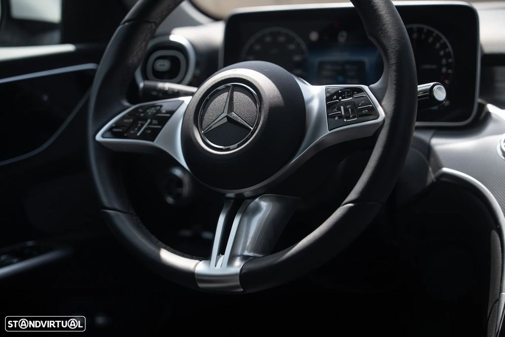 Mercedes-Benz C 300 e Avantgarde - 52