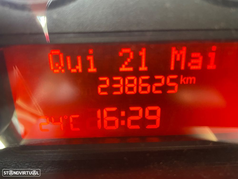 Fiat Punto 1.3 M-jet 4Fleet Start&Stop - 9