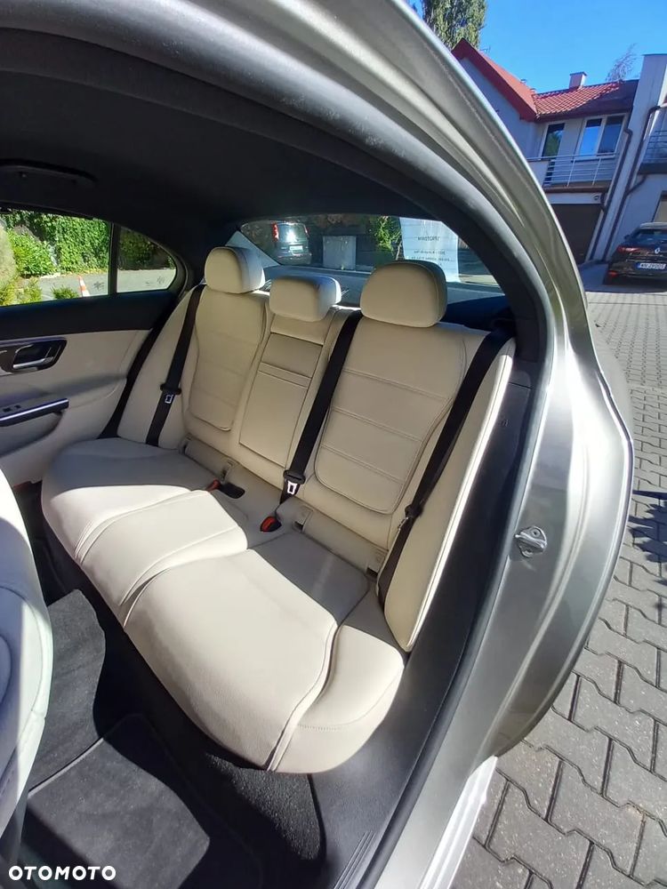 Mercedes-Benz Klasa C 200 mHEV 4-Matic Avantgarde - 5