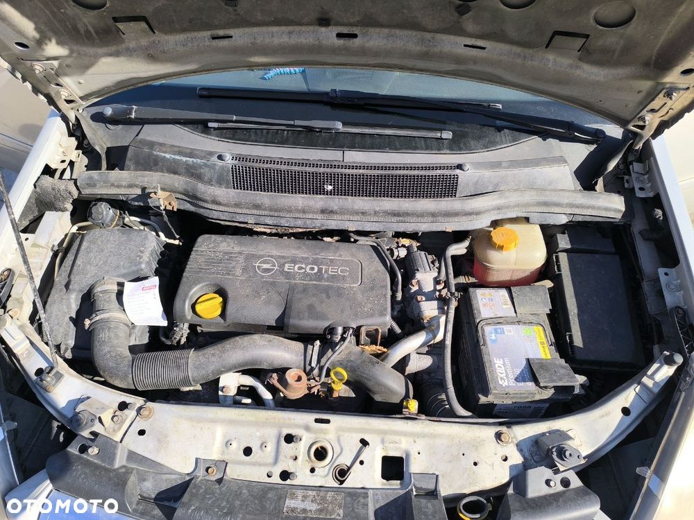 Opel Zafira 1.7 CDTI Essentia - 1