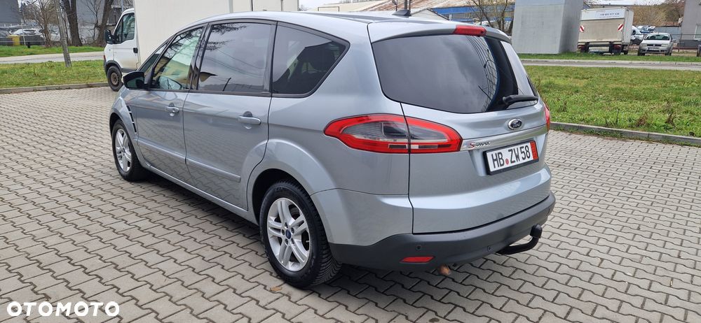 Ford S-Max 2.0 TDCi DPF Titanium - 4