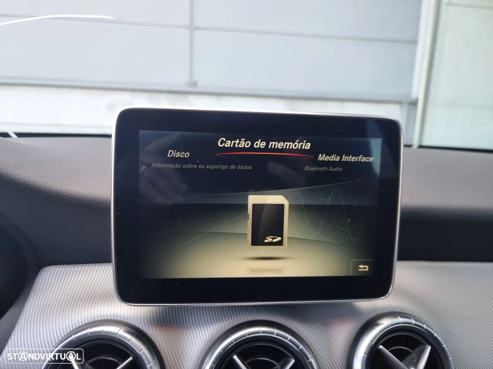 Mercedes-Benz CLA 180 d Shooting Brake Urban - 15