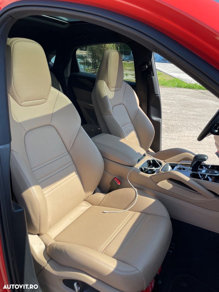 Porsche Cayenne Standard - 11
