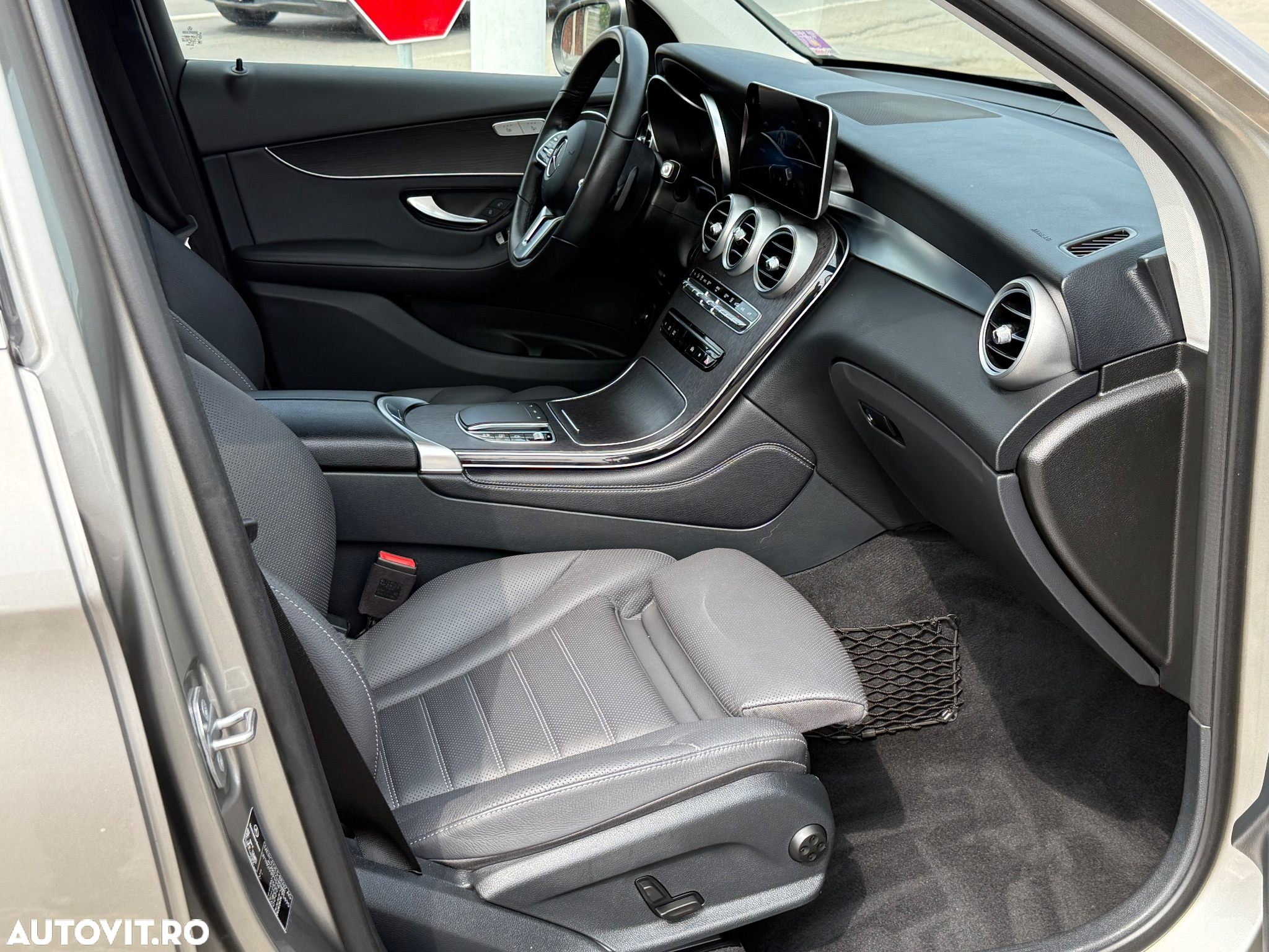 Mercedes-Benz GLC 220 d 4Matic 9G-TRONIC Exclusive - 11
