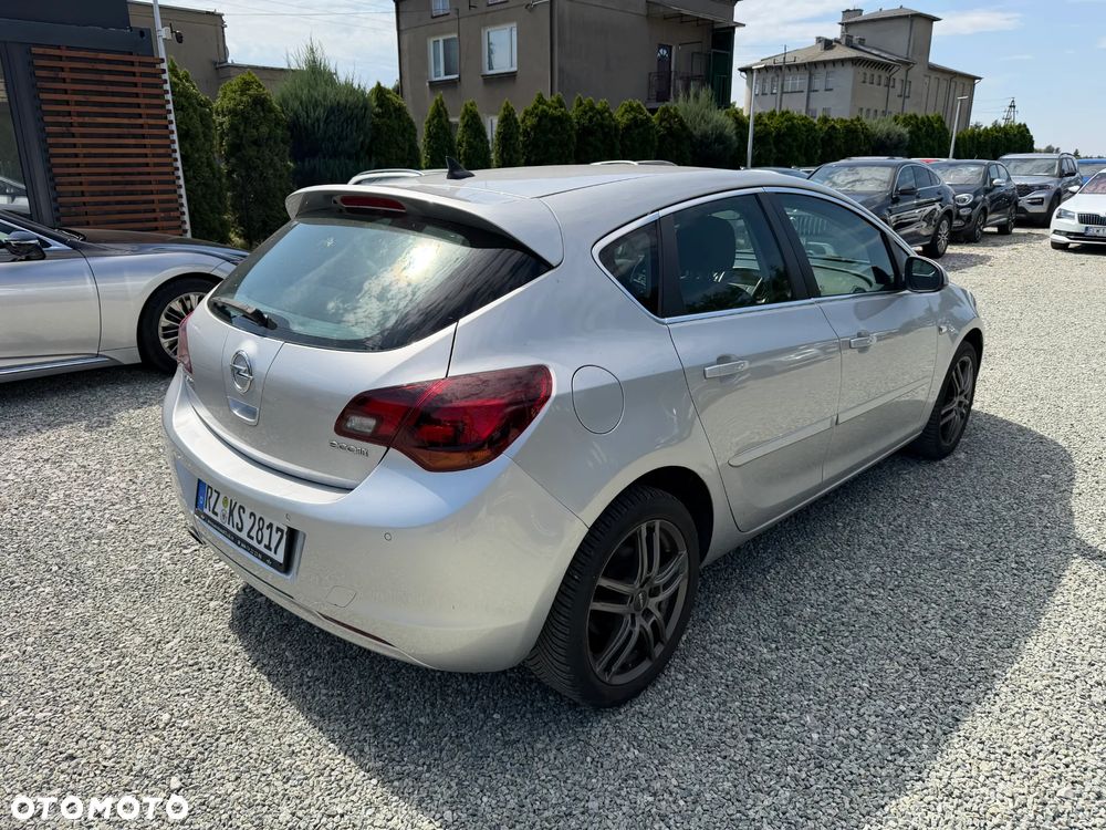 Opel Astra 1.4 Turbo Innovation - 20