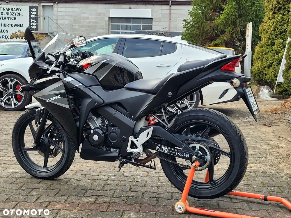 Honda CBR - 14